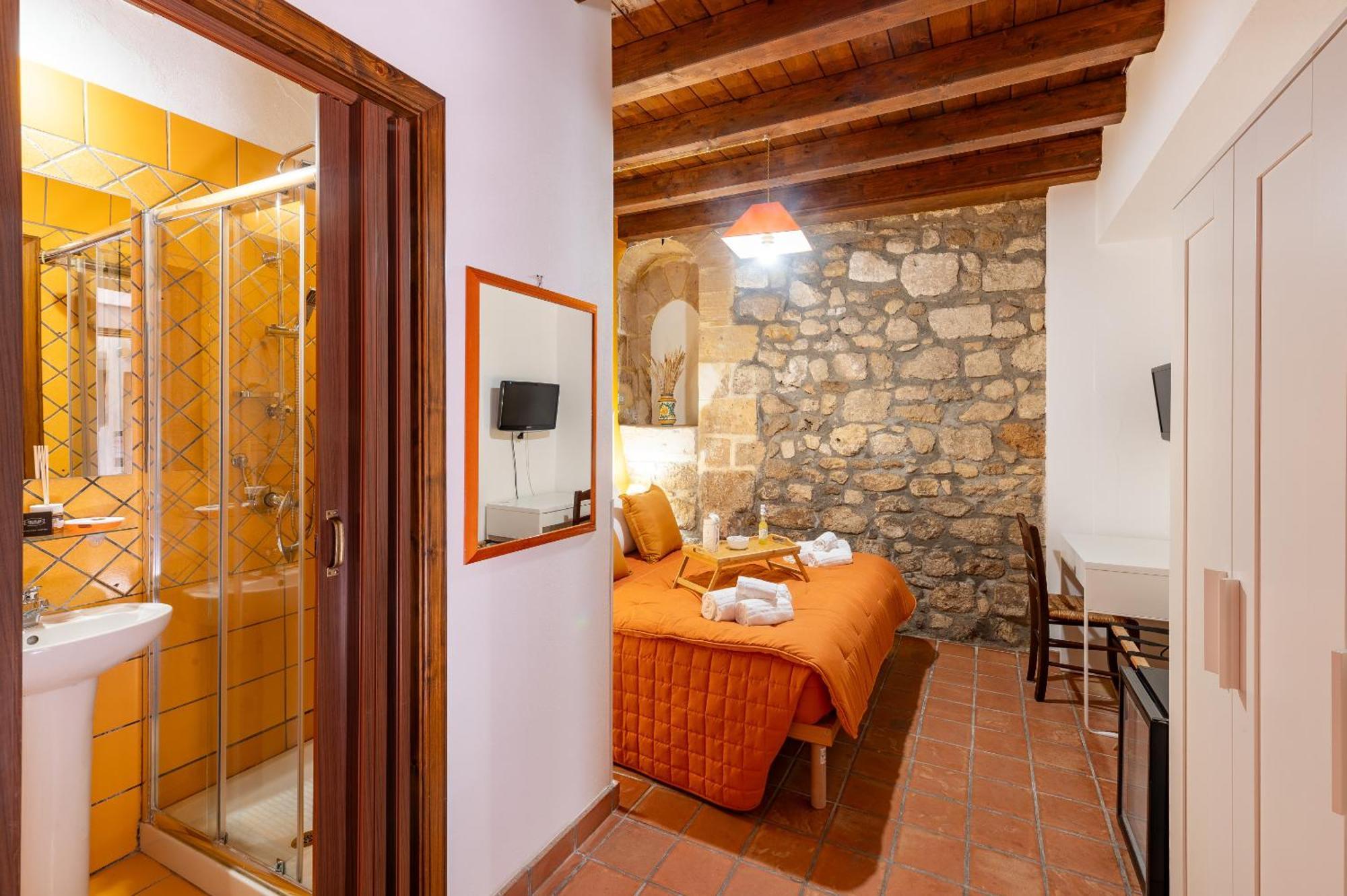 Elsa D'Ortigia - I Tre Archi Hotel Сиракуза Екстериор снимка