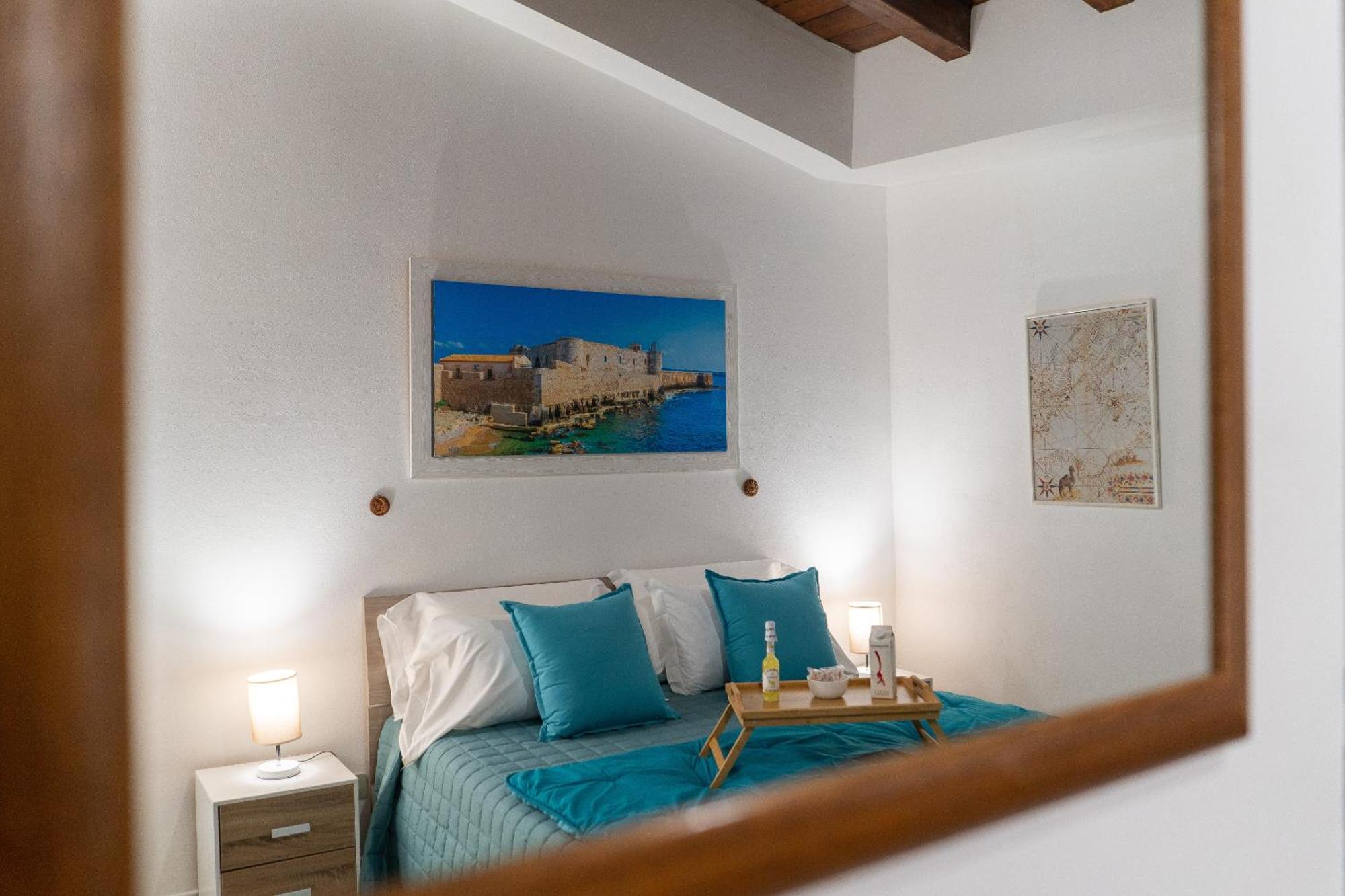 Elsa D'Ortigia - I Tre Archi Hotel Сиракуза Екстериор снимка